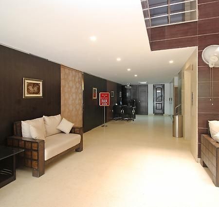 Hotel New Walnut Castle Paharganj Екстер'єр фото