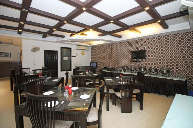 Hotel New Walnut Castle Paharganj Екстер'єр фото